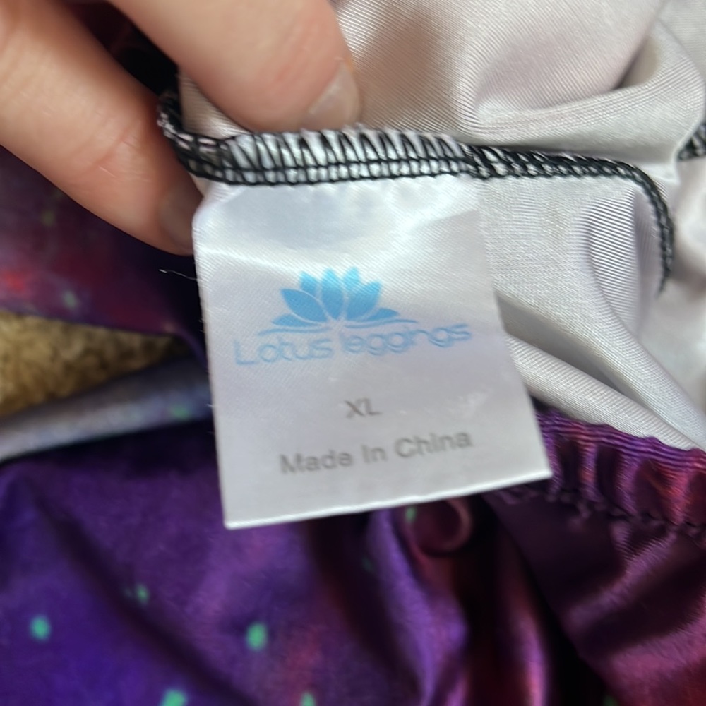 Galaxy Leggings - Picture 5 of 6